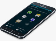 Samsung Galaxy J7 dan J5 Andalkan Lampu Flash Depan