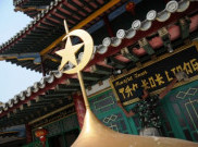 Pesona Masjid Kelenteng Tan Kok Liong