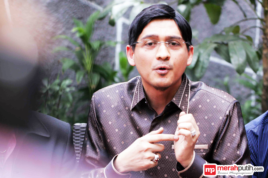 Lucky Hakim Bantah Gunakan Ijazah Palsu