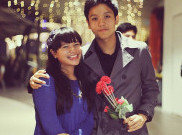 Foto Amel Carla Bersama Thoriq Graduate Romantis Abis