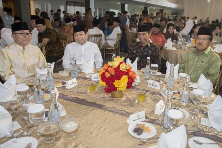 Sambil Bercanda, Ketua DPR Sebut Ultah Jokowi ke-54 Bawa Hoki