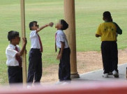 Guru Tega Suruh Murid Non-Muslim Minum Urine Sendiri Selama Ramadan