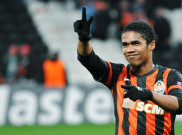 Bayern Munchen Resmi Boyong Douglas Costa?