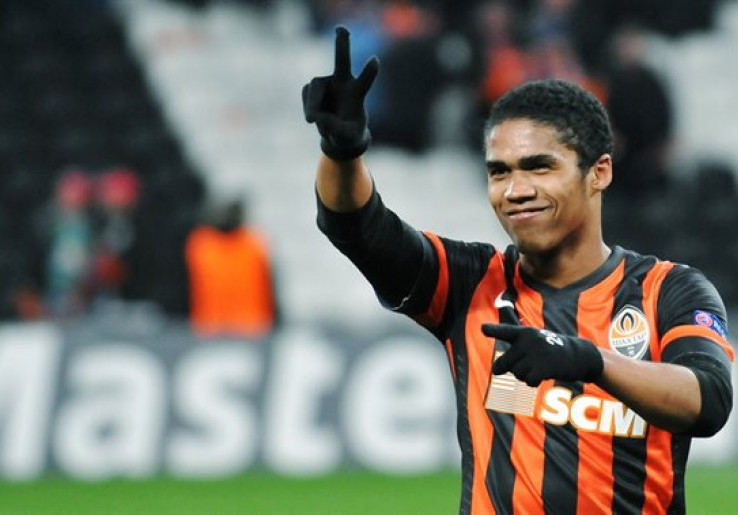 Bayern Munchen Resmi Boyong Douglas Costa?