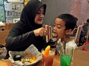 Kangen Uje, Pipik Dian Irawati Makin Fokus Asuh Anak-anaknya