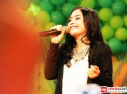 Rilis Single, Prilly Latuconsina Akui Aji Mumpung 