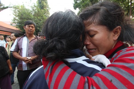 Sambut Korban Hercules A 1310 Lanud Halim Siapkan Ambulans