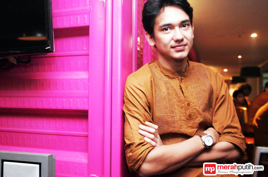 Perankan Karakter Feminin Setelah Jadi Jenderal Sudirman, Adipati Dolken Cuek