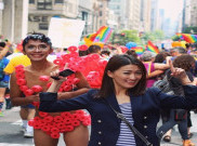 Wow, Aming Hampir Telanjang Ikutan Pawai LGBT Di New York