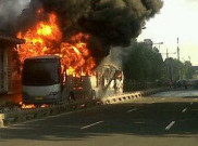 Lagi-Lagi Bus TransJakarta Terbakar