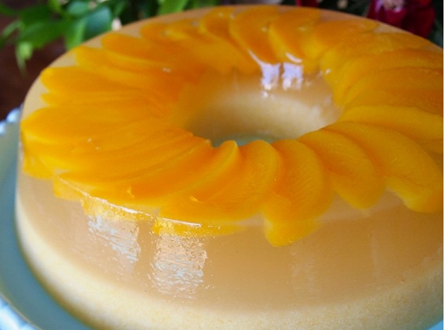Farah Quinn Berbagi Resep Puding Peach untuk Berbuka Puasa
