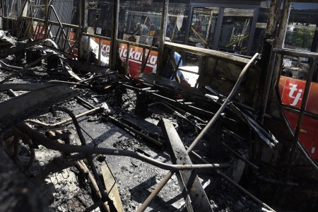Tak Ada Korban di Kebakaran Bus Transjakarta, Sopir Jadi Pahlawan