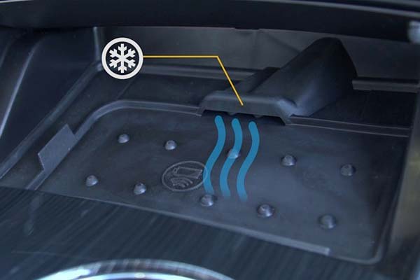 Solusi Chevrolet Atasi Panas Ponsel saat Gunakan Wireless Charging