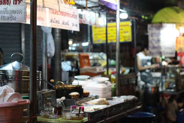 Tips Makan Asyik di Street Food Bangkok
