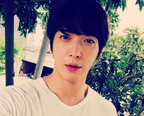 Video Jung Yong Hwa CNBLUE Sapa Fans Muslim dengan Assalamualaikum