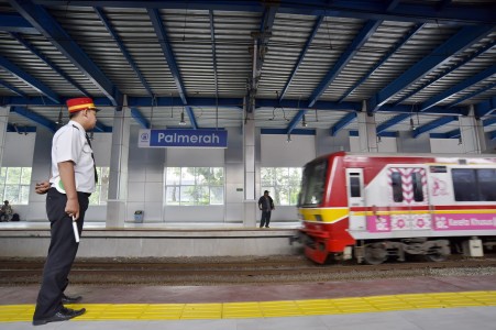 Kios Makanan di Stasiun KA Palmerah Diminimalisasi