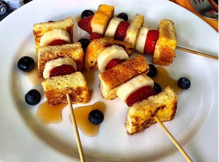 Kreasi Sate Roti Bakar Buah untuk Si Kecil
