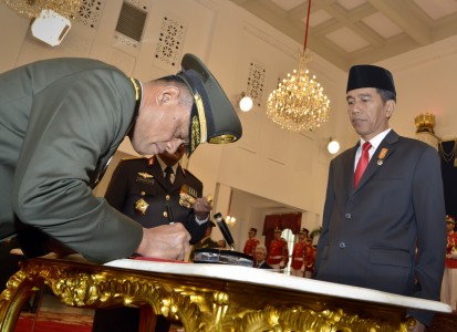 Menurut Politikus PKS Ini Presiden Seharusnya Pecat Panglima TNI 