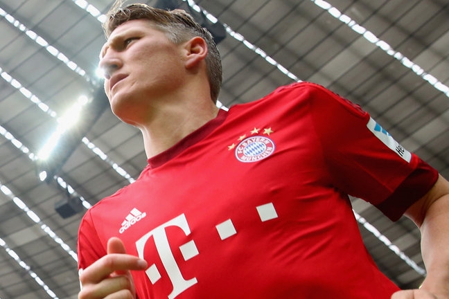 Video Skill dan Gol Bastian Schweinsteiger