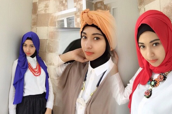 Poppy Bunga Makin Cantik Setelah Berhijab