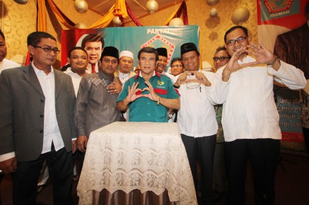 Ditanya Soal Pilpres 2019, Rhoma Irama Cengar-cengir