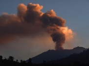 Erupsi Gunung Raung, Bandara Juanda Kembali Ditutup