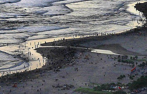Wisatawan Pantai Parangtritis Naik Lima Kali Lipat