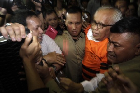 Jadi Tersangka Kasus Korupsi, OC Kaligis Minta Perlindungan Tuhan