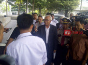 Satu Setengah Jam Digarap KPK , OC Kaligis Ditetapkan Tersangka
