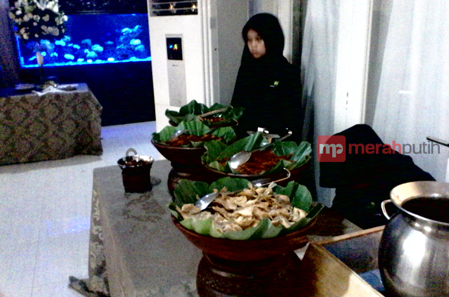 Wah, Ada Ikan Teri di Open House Ketua DPR RI