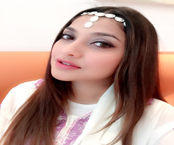 Tengok Lebaran Sarah Azhari di Amerika Serikat