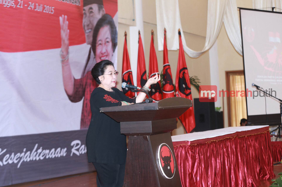 Megawati Salah Sebut Singkatan KIH jadi KIS