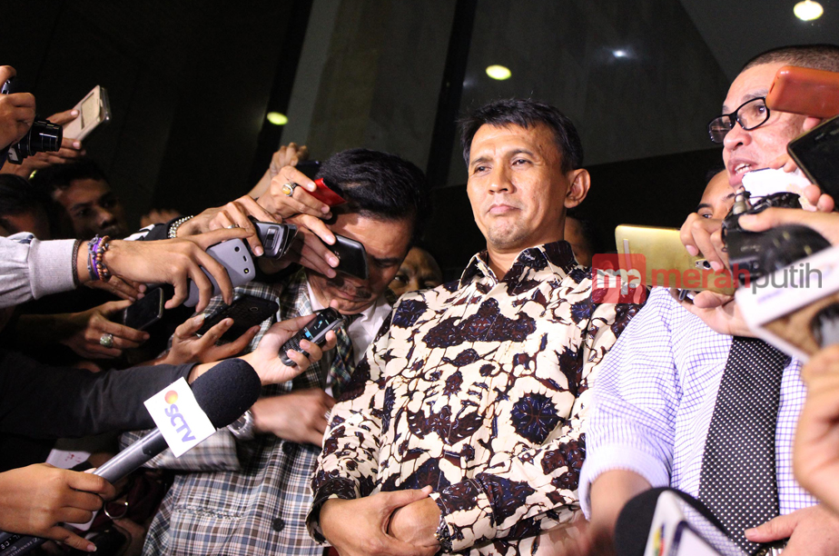 Ditanya Wartawan, Gatot dan Evy Kompak Bungkam