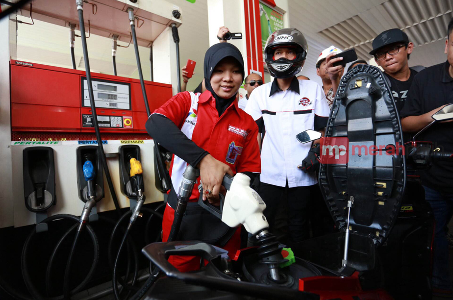 Pemerintah Akan Umumkan Harga BBM Minggu Ini