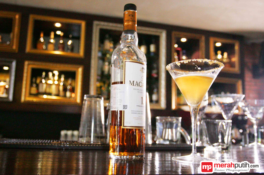 LUC Bar & Grill, Restoran Western dengan Ornamen Unik