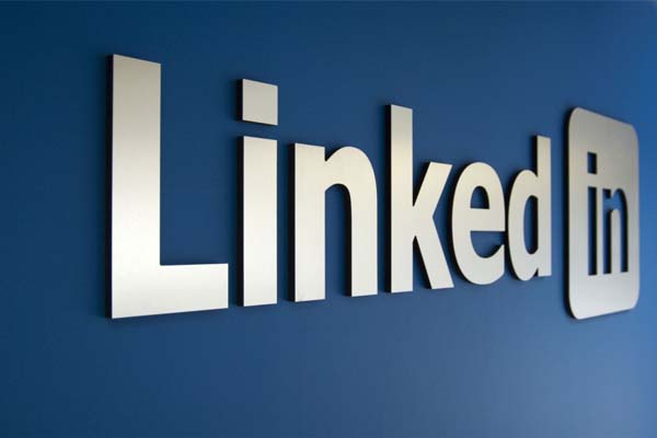 LinkedIn Persulit Anda Mengunduh Data Pribadi