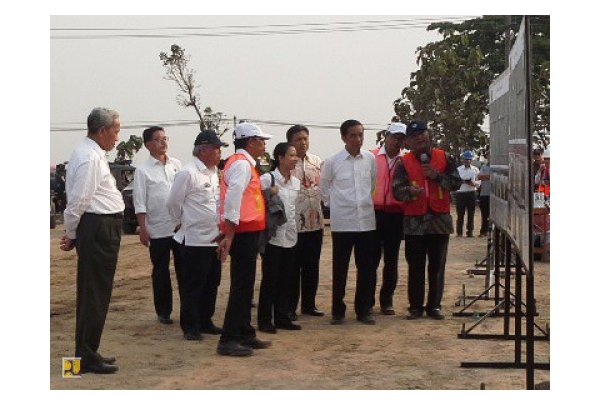 Jalan Tol Solo-Kertonoso Ditargetkan Selesai Lebaran 2016