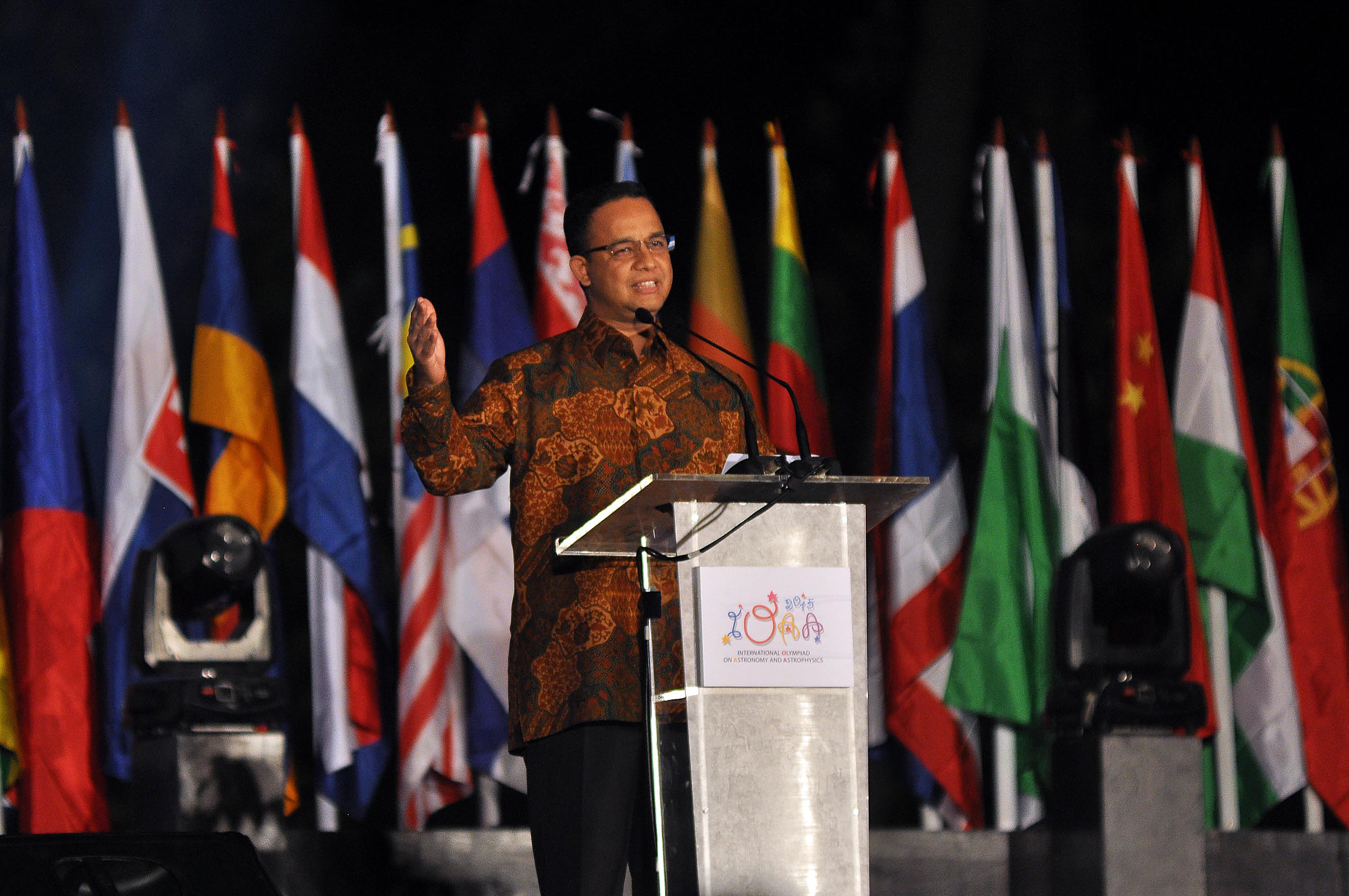 Anies Baswedan Buka Olimpiade Astronomi Dunia 2015