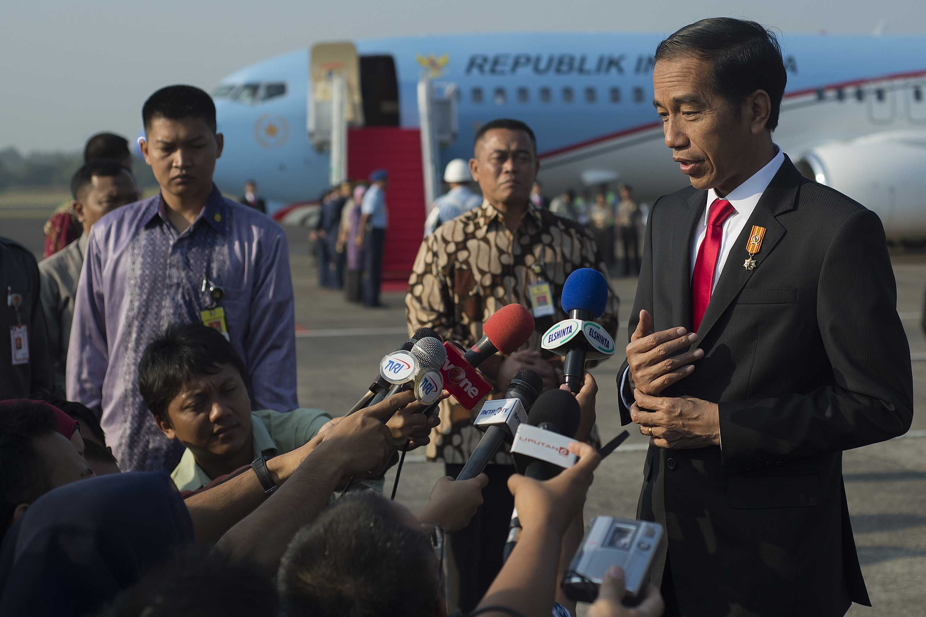 Jokowi Bertolak ke Singapura
