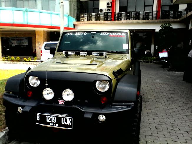 Ini Tunggangan  Wah Ikhsan Modjo-Li Claudia Chandra 