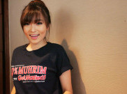 Angel Chibi Ketagihan Berakting
