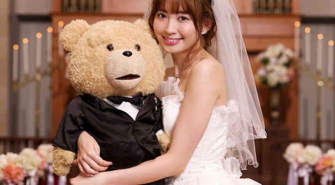 Haruna Kojima AKB48 'Menikah' dengan Boneka Beruang
