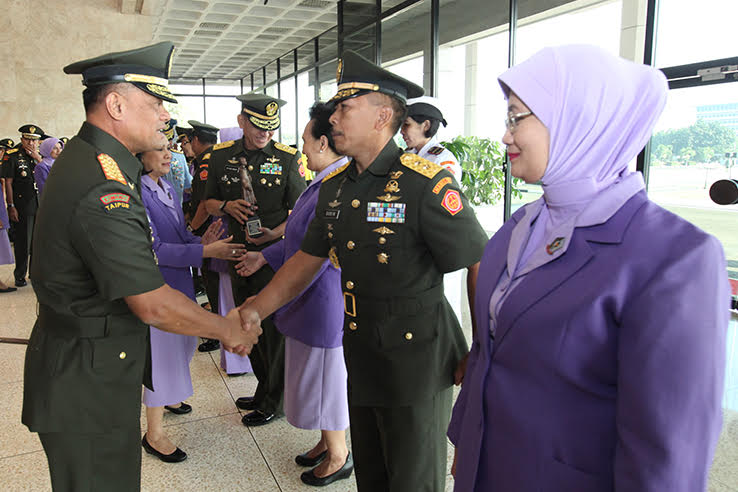 Panglima TNI Pimpin Sertijab Aster Panglima TNI dan Kapuspen TNI