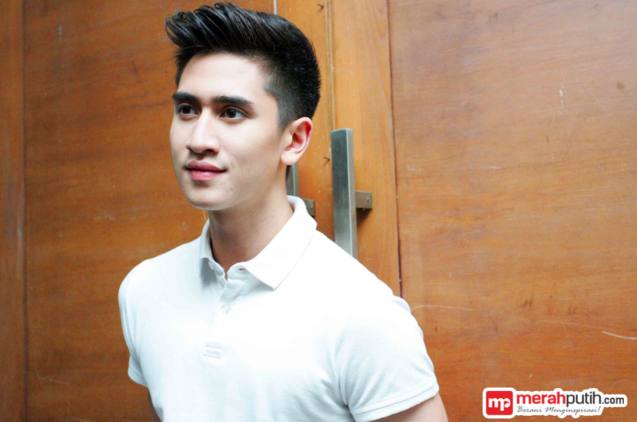 Dibilang Lakukan Sulam Alis, Verrell Bramasta Kesal