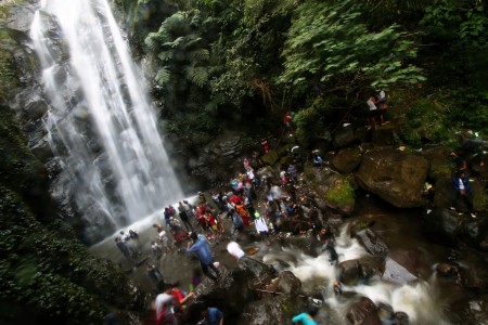 Indahnya Pesona Alam di Air Terjun Curug Muara Jaya