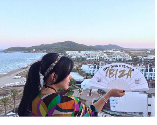 Keseruan Syahrini Rayakan Ulang Tahun di Ibiza