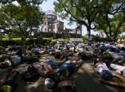 70 Tahun Bom Hiroshima, Pelajar Jepang Pura-Pura Mati