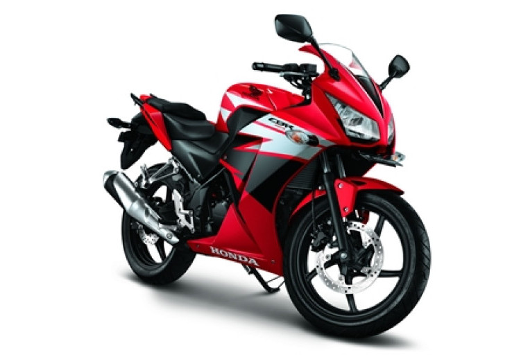 Honda CBR 150R dan 250R Mendapat Penyegaran