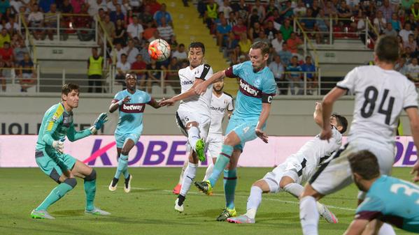 West Ham Angkat Koper, Southampton Lolos Liga Eropa