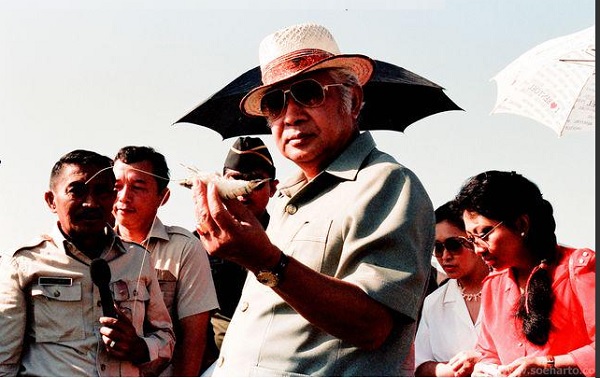  Romantisme AM Fatwa Dengan Presiden Soeharto